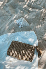 linge de plage shell ay the label