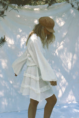 robe west ay. the label